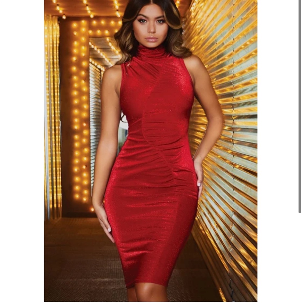 NWT AbyssbyAbby beautiful red shimmering dress
